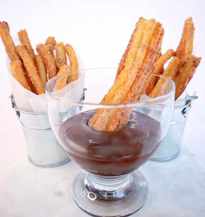 churros with chocolate dipping sauce