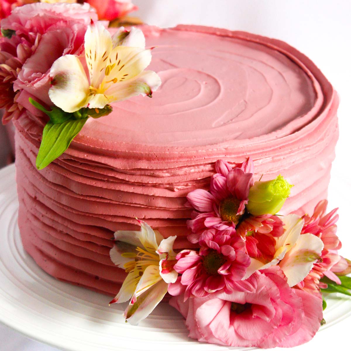 The Best Strawberry Cake Recipes from Around the World