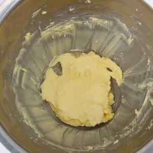 Golden Snitch Vanilla Cupcake ingredients
