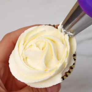 Golden Snitch Vanilla Cupcakes