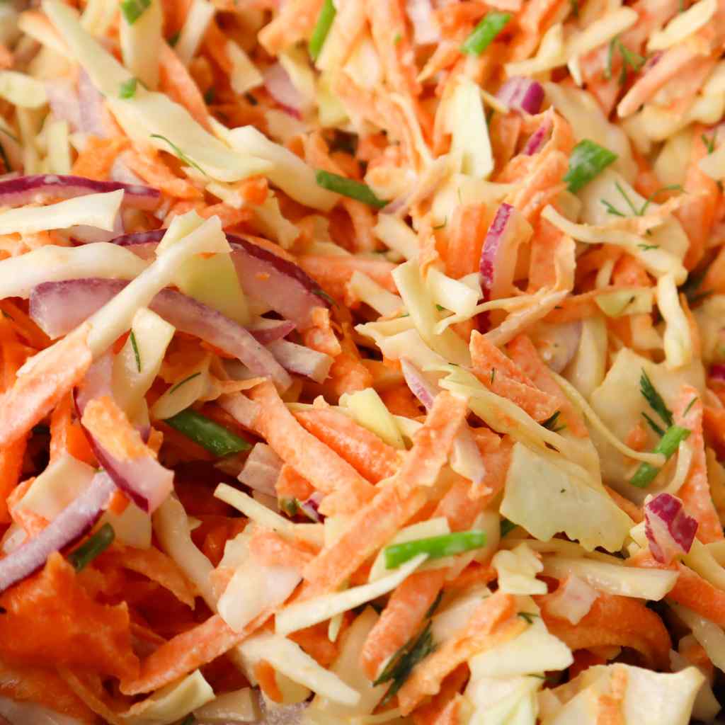Recette de salade de chou maison – Crémeuse, croustillante et facile