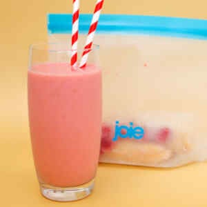 Raspberry Banana Smoothie Freezer Meal Prep Packs