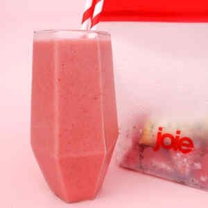 Strawberry and Banana Smoothie Freezer Meal Prep Packs